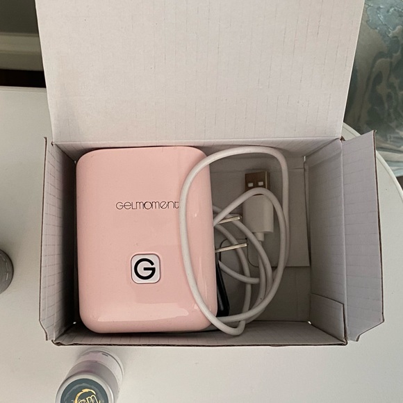 Gelmoment set: mini led lamp, gel polish and gel remover - Picture 5 of 5